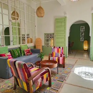  Holiday home Dar Dabakech, Proche Jemma El Fna, Souk, Centre Medina, Riad, Entier De 2 A 6 Personnes